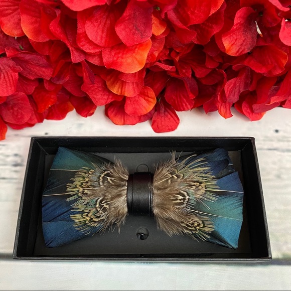 Handmade Blue & Brown Feather Bow Tie Boutonnière Lapel Pin Set - Picture 4 of 11